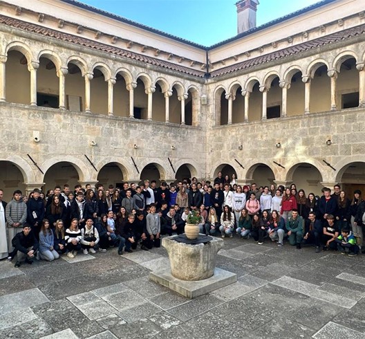 Krizmanici Karlovačkog dekanata hodočastili stopama blaženog Miroslava Bulešića